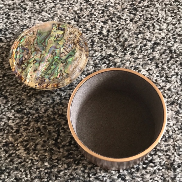 Kendra Scott Mini Rose Gold Dome Box Abalone Shell - Picture 4 of 8